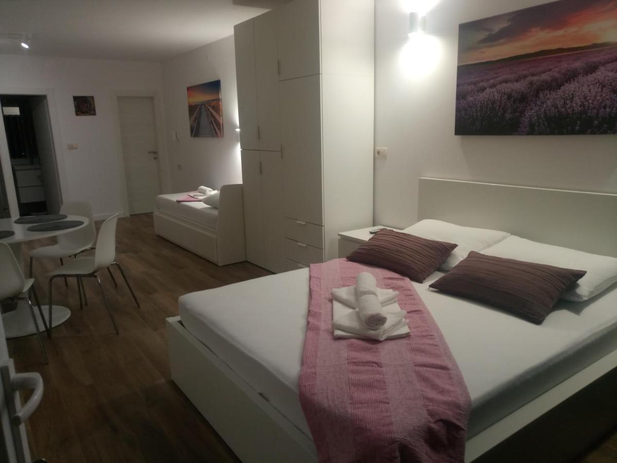 Apartmani Kujundzic Duće エクステリア 写真