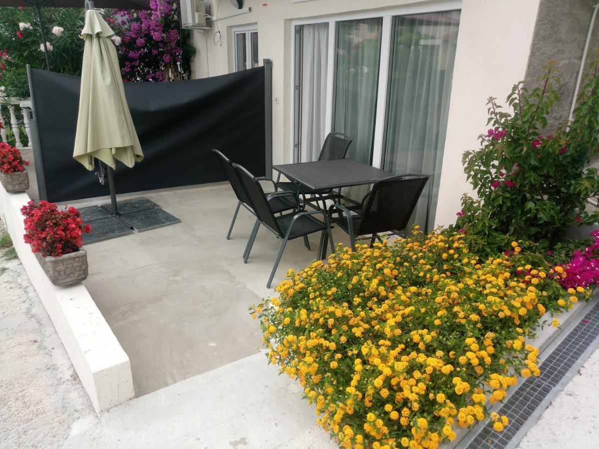 Apartmani Kujundzic Duće エクステリア 写真